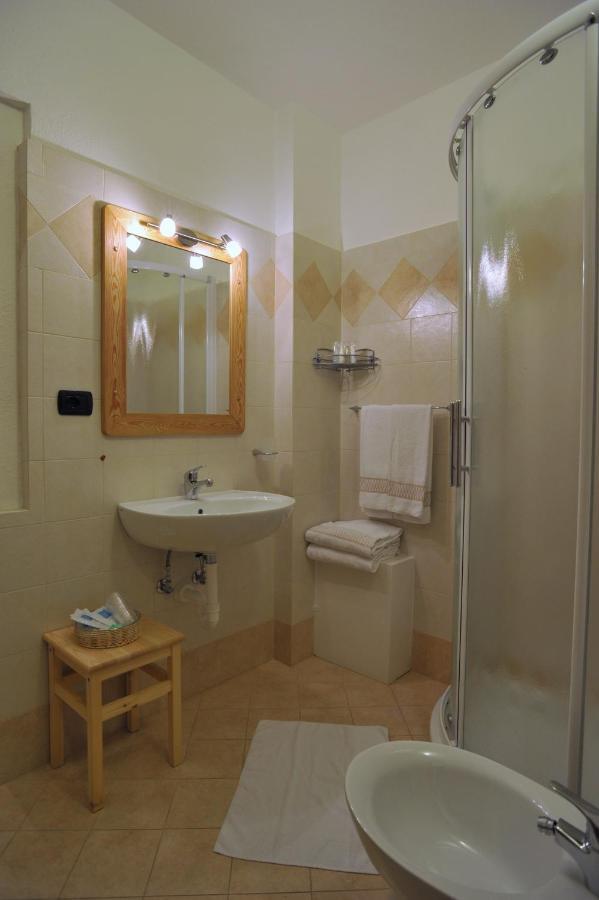 Hotel Rendez-Vous - Aymavilles Habitación foto